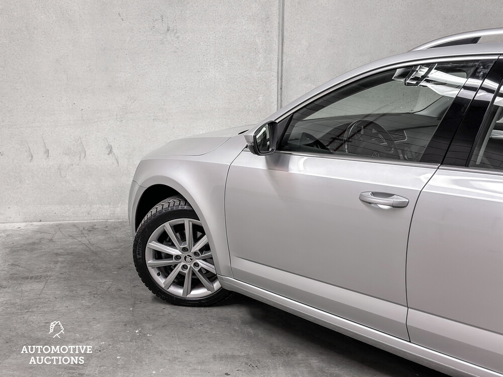 Skoda Octavia Combi 1.6 TDI Greentech Ambition Businessline 105PS 2015 -Orig. DE-, 6-ZHS-77