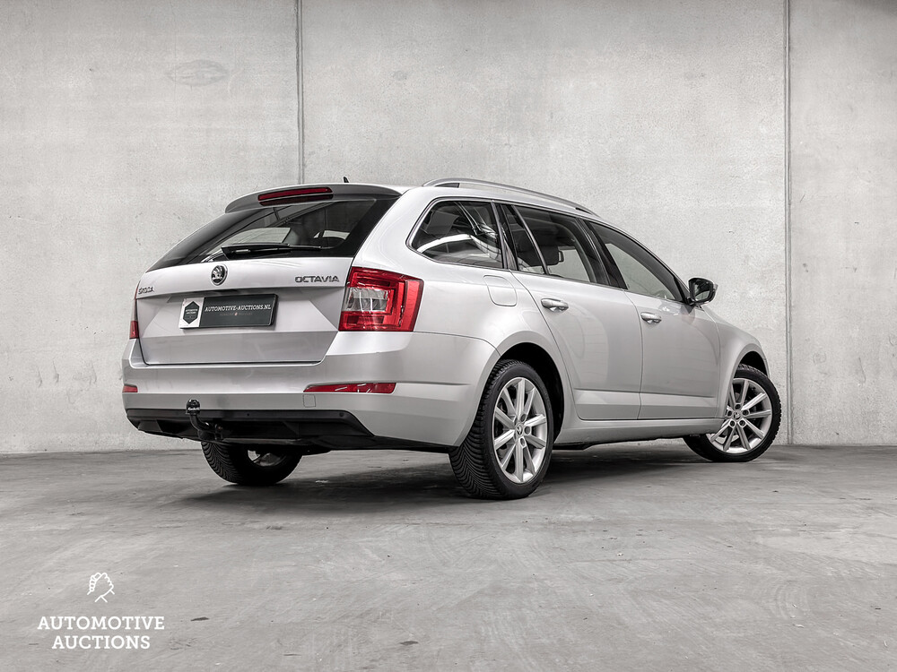 Skoda Octavia Combi 1.6 TDI Greentech Ambition Businessline 105PS 2015 -Orig. DE-, 6-ZHS-77
