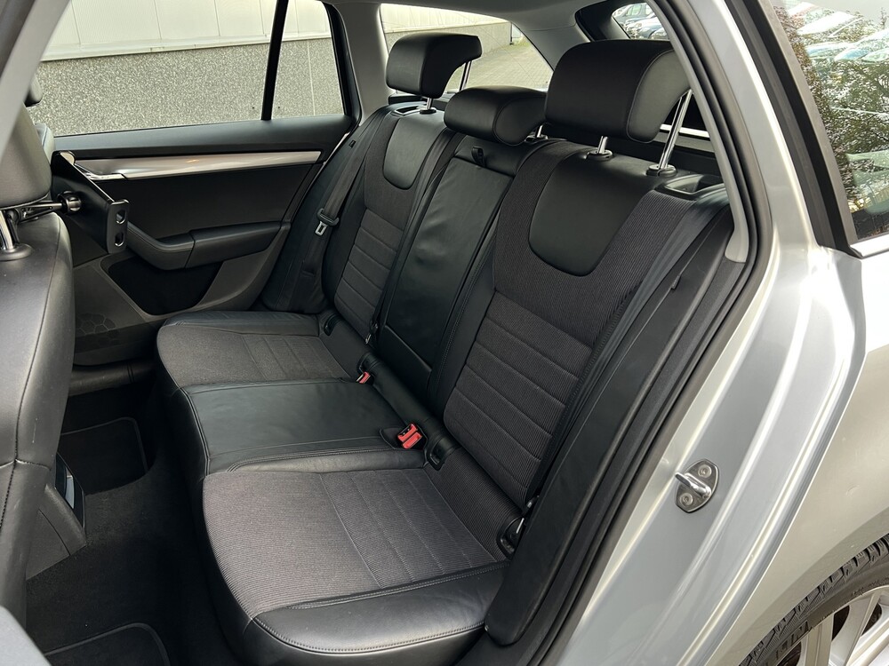 Skoda Octavia Combi 1.6 TDI Greentech Ambition Businessline 105PS 2015 -Orig. DE-, 6-ZHS-77