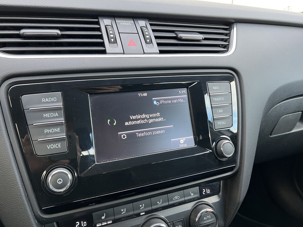 Skoda Octavia Combi 1.6 TDI Greentech Ambition Businessline 105PS 2015 -Orig. DE-, 6-ZHS-77