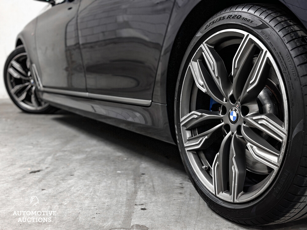 BMW M760Li xDrive 609hp V12 M760i 2017 (ORG-NL) LONG, PR-247-H
