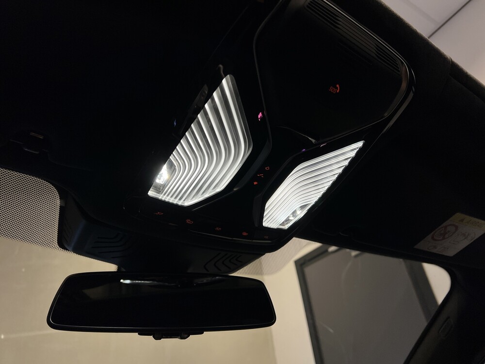 BMW M760Li xDrive 609hp V12 M760i 2017 (ORG-NL) LONG, PR-247-H