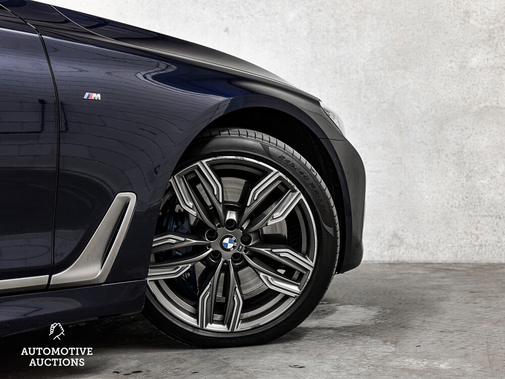 BMW M760Li xDrive 609hp V12 M760i 2017 (ORG-NL) LONG, PR-247-H