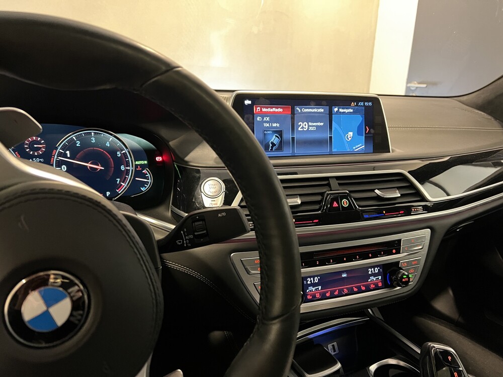 BMW M760Li xDrive 609hp V12 M760i 2017 (ORG-NL) LONG, PR-247-H