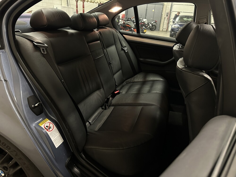 BMW 318i Special Executive 3-Series 143hp 2003, 84-TTS-6