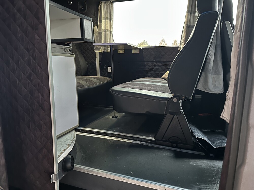 Volkswagen Crafter Camper Custom Camper 2.0 TDI 136PS 2008, R-483-JG -Youngtimer-