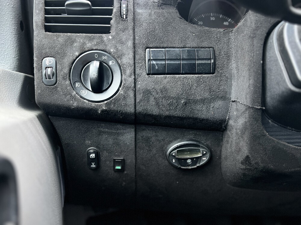 Volkswagen Crafter Camper Custom Camper 2.0 TDI 136PS 2008, R-483-JG -Youngtimer-