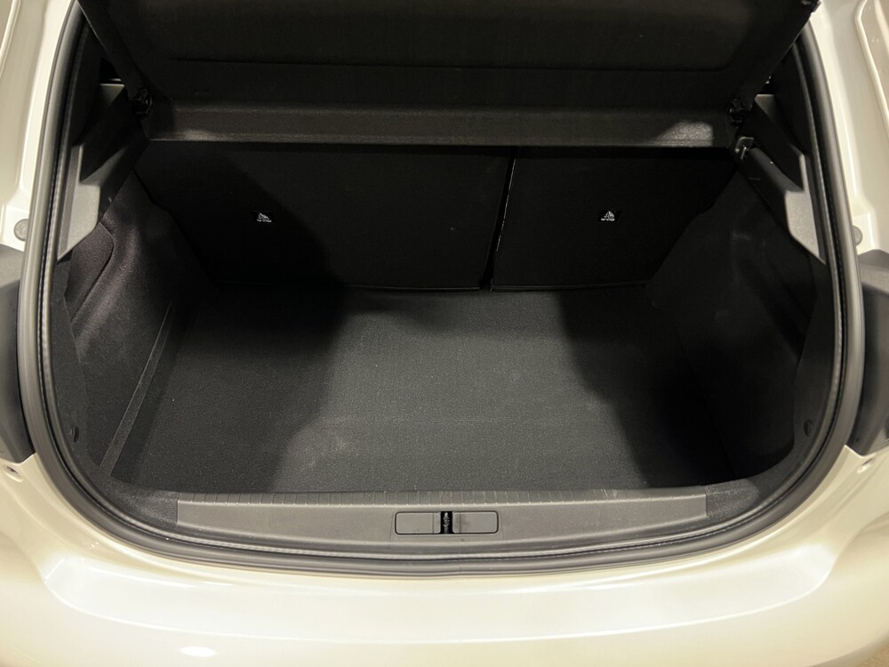 Peugeot e-208 EV GT Pack 50 kWh 136PS 2022, T-517-PX -Herstellergarantie-