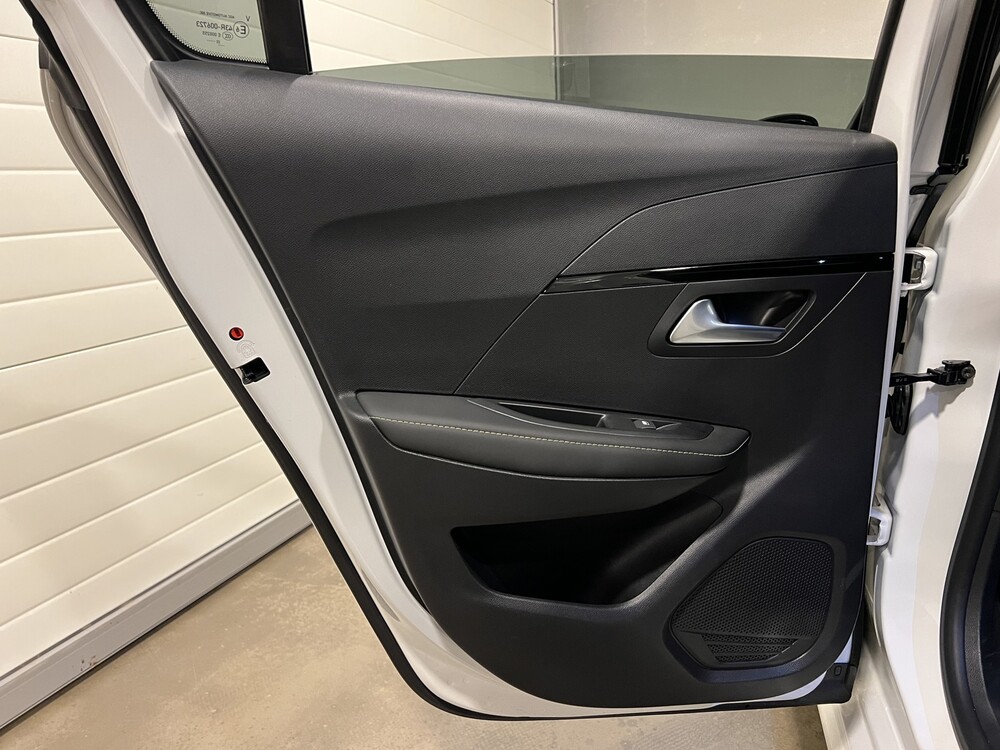 Peugeot e-208 EV GT Pack 50 kWh 136PS 2022, T-517-PX -Herstellergarantie-