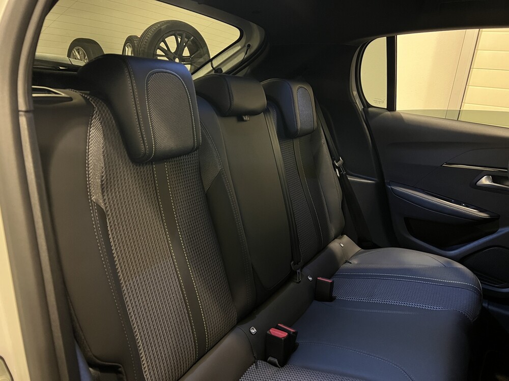 Peugeot e-208 EV GT Pack 50 kWh 136PS 2022, T-517-PX -Herstellergarantie-