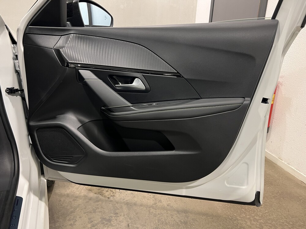 Peugeot e-208 EV GT Pack 50 kWh 136PS 2022, T-517-PX -Herstellergarantie-