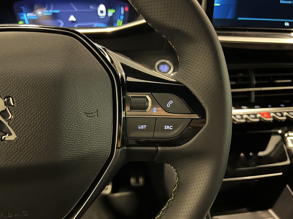 Peugeot e-208 EV GT Pack 50 kWh 136PS 2022, T-517-PX -Herstellergarantie-