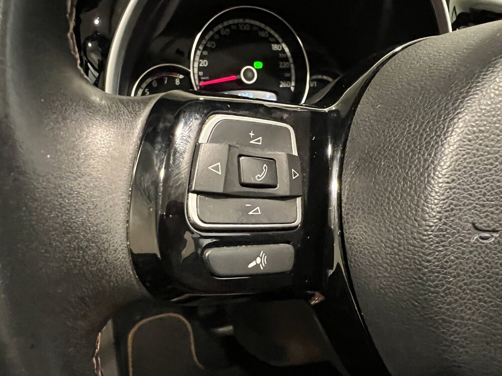 Volkswagen Beetle Cabriolet 1.4 TSI Sport 160hp 2014, GD-609-V