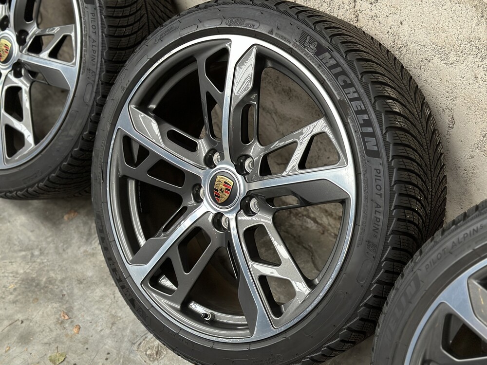 Porsche Taycan Cross Turismo 4 93kWh 381PS Sport-Chrono ORG-NL, L-175-SF