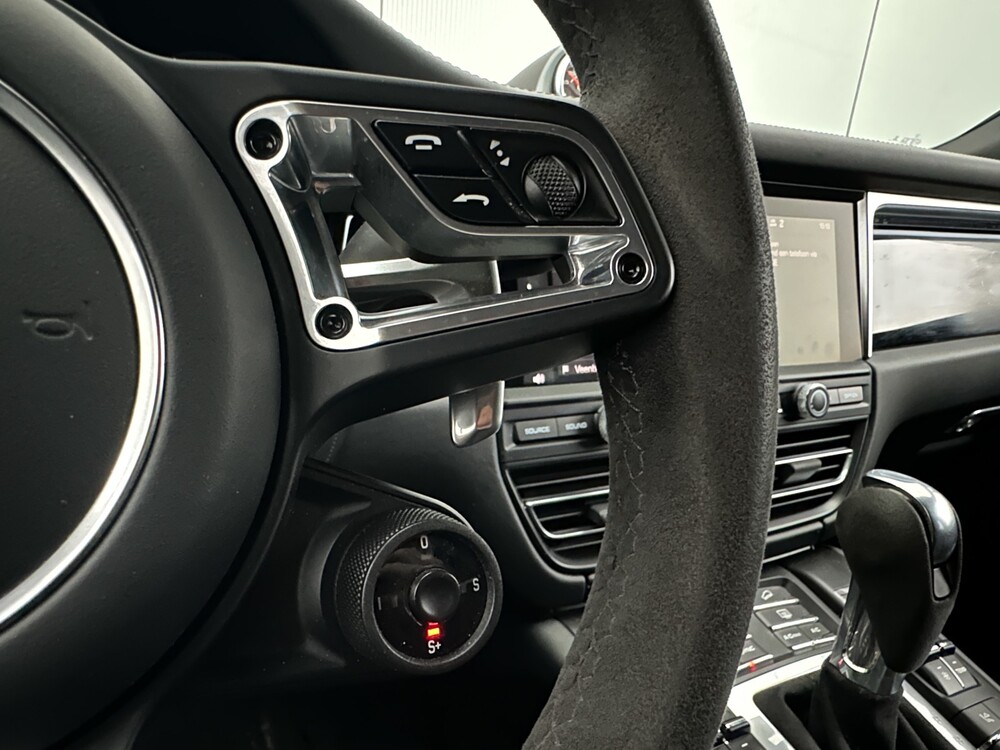 Porsche Macan S 3.0 V6 Sport-Chrono 354hp NEW-MODEL 2019, H-431-SR