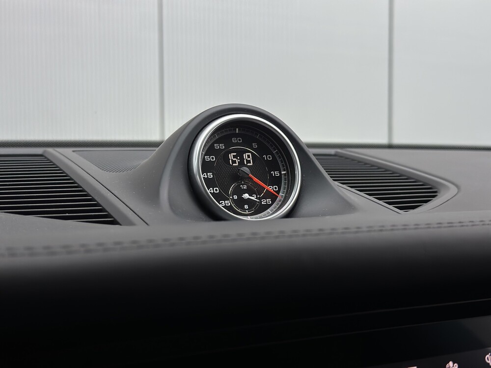 Porsche Macan S 3.0 V6 Sport-Chrono 354hp NEW-MODEL 2019, H-431-SR