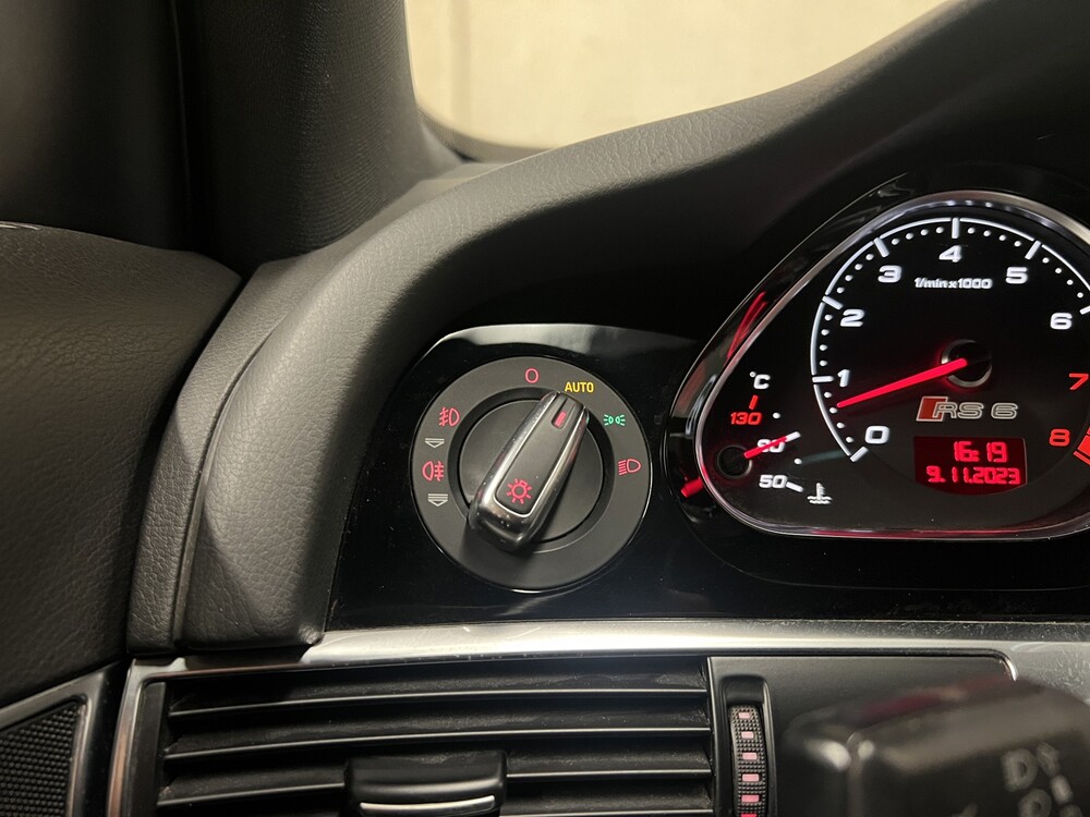 Audi RS6 Limousine 5.0 V10 Quattro 580PS 2010