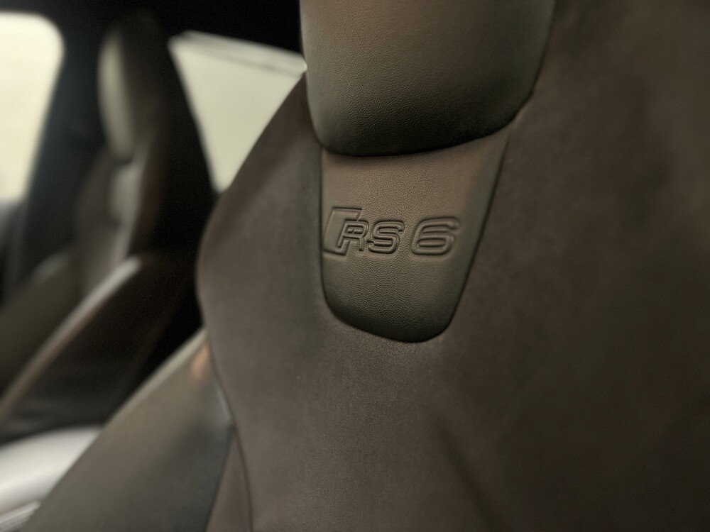 Audi RS6 Limousine 5.0 V10 Quattro 580PS 2010