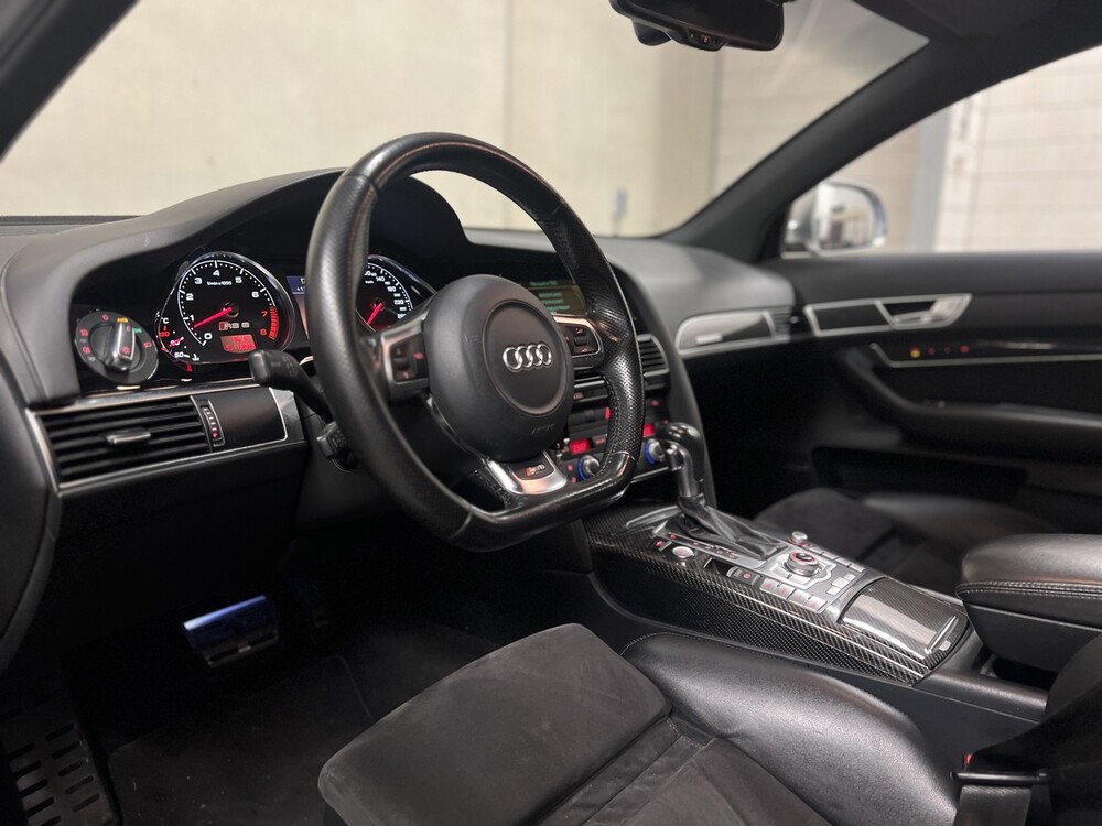 Audi RS6 Limousine 5.0 V10 Quattro 580PS 2010