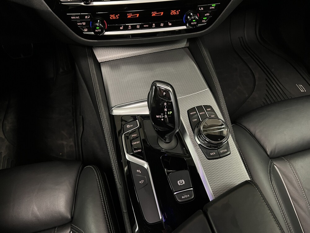 BMW 540d Touring M-Sport xDrive High Executive 5er 320PS 2018 -Orig. NL-, RS-265-R