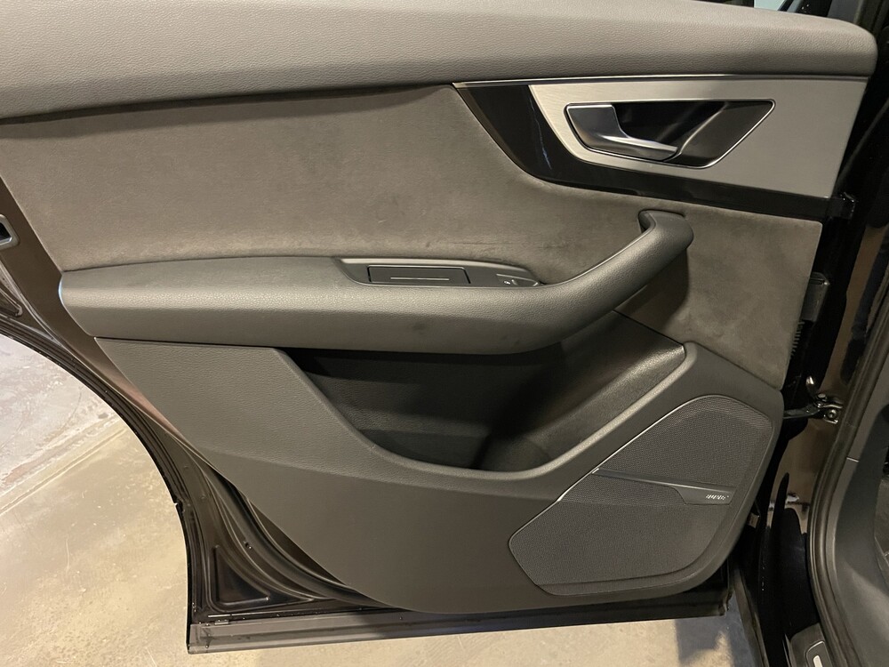 Audi Q7 S-Line 3.0 TDI V6 Quattro Pro Line + 7-Sitzer 272PS 2015, JZ-184-L