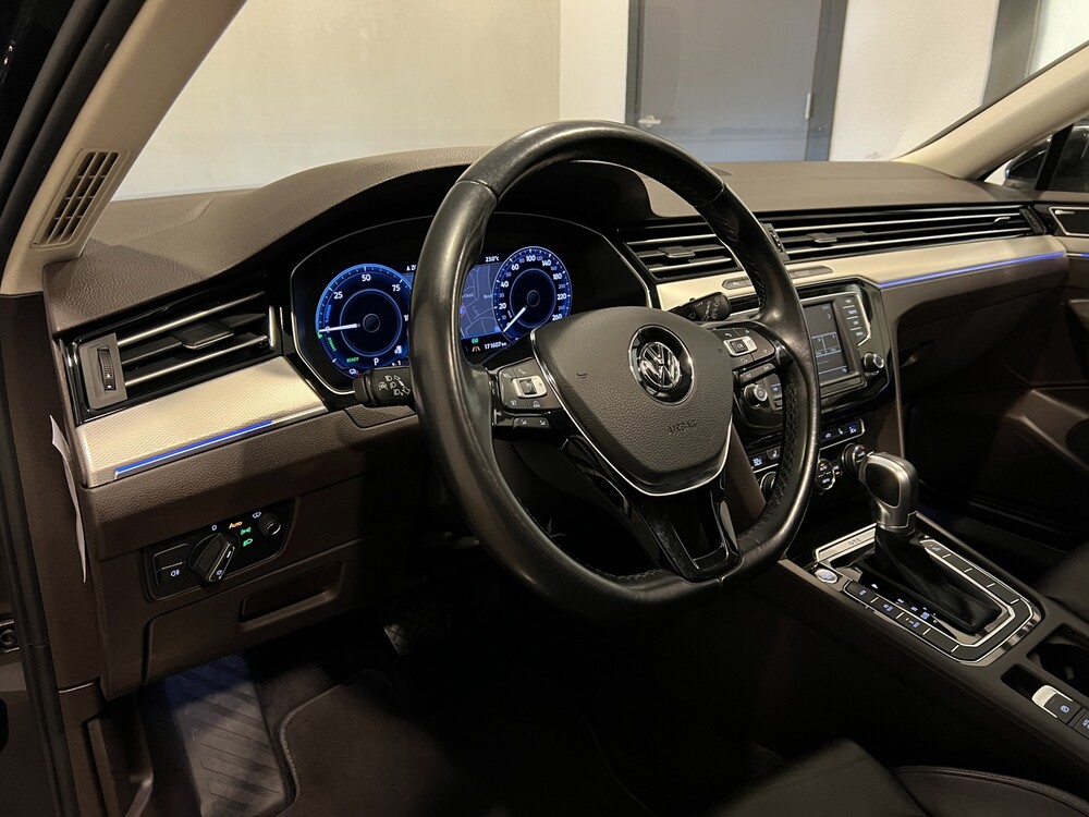 Volkswagen Passat Variant GTE 1.4 TSI Highline 218hp 2016, XG-966-V