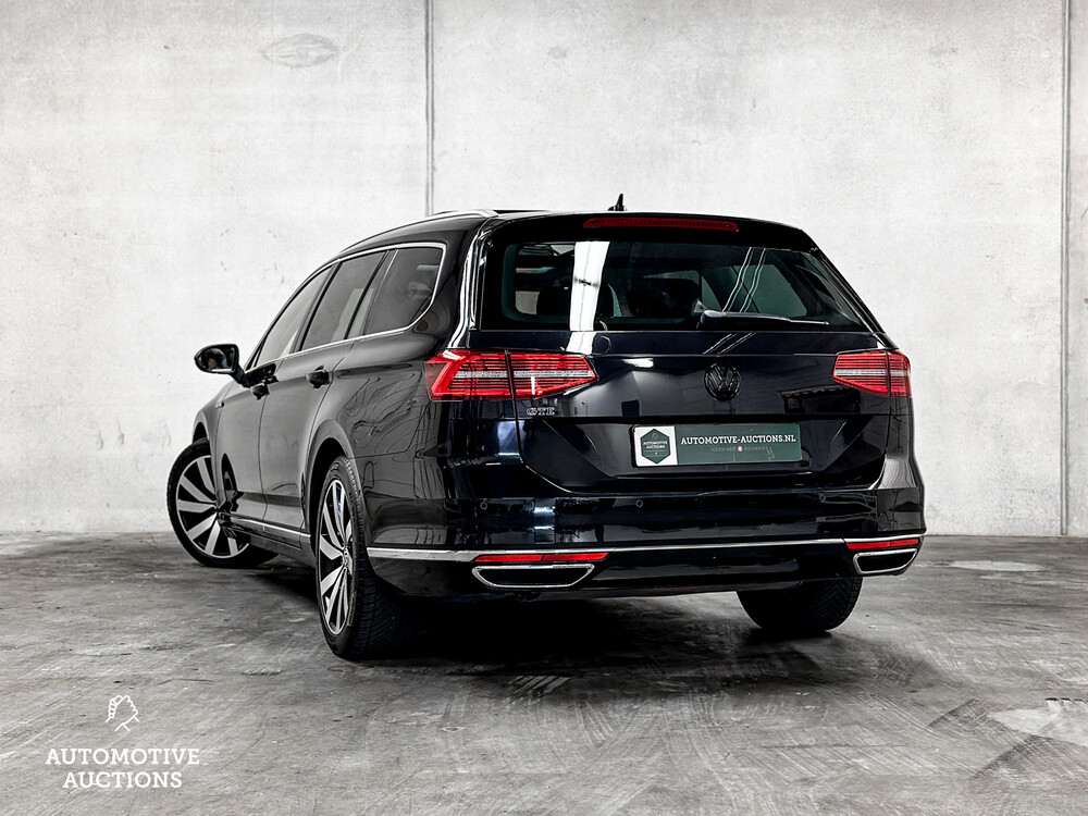 Volkswagen Passat Variant GTE 1.4 TSI Highline 218hp 2016, XG-966-V