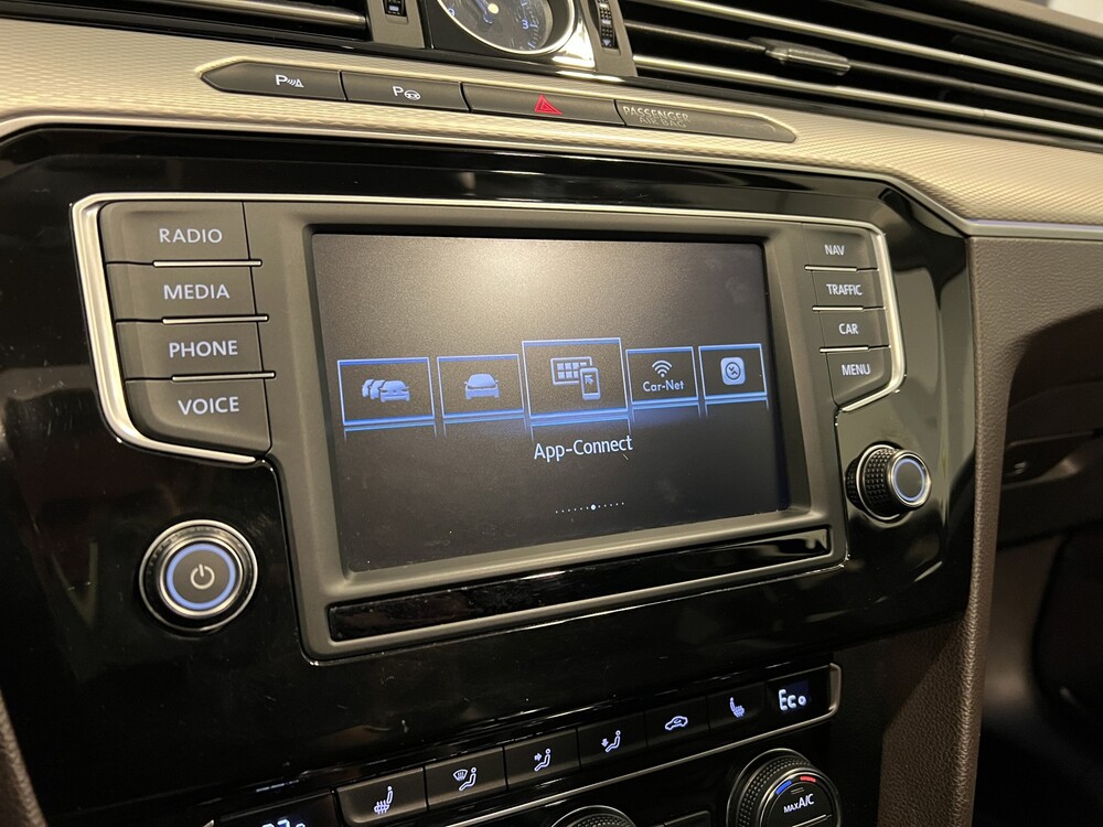 Volkswagen Passat Variant GTE 1.4 TSI Highline 218hp 2016, XG-966-V