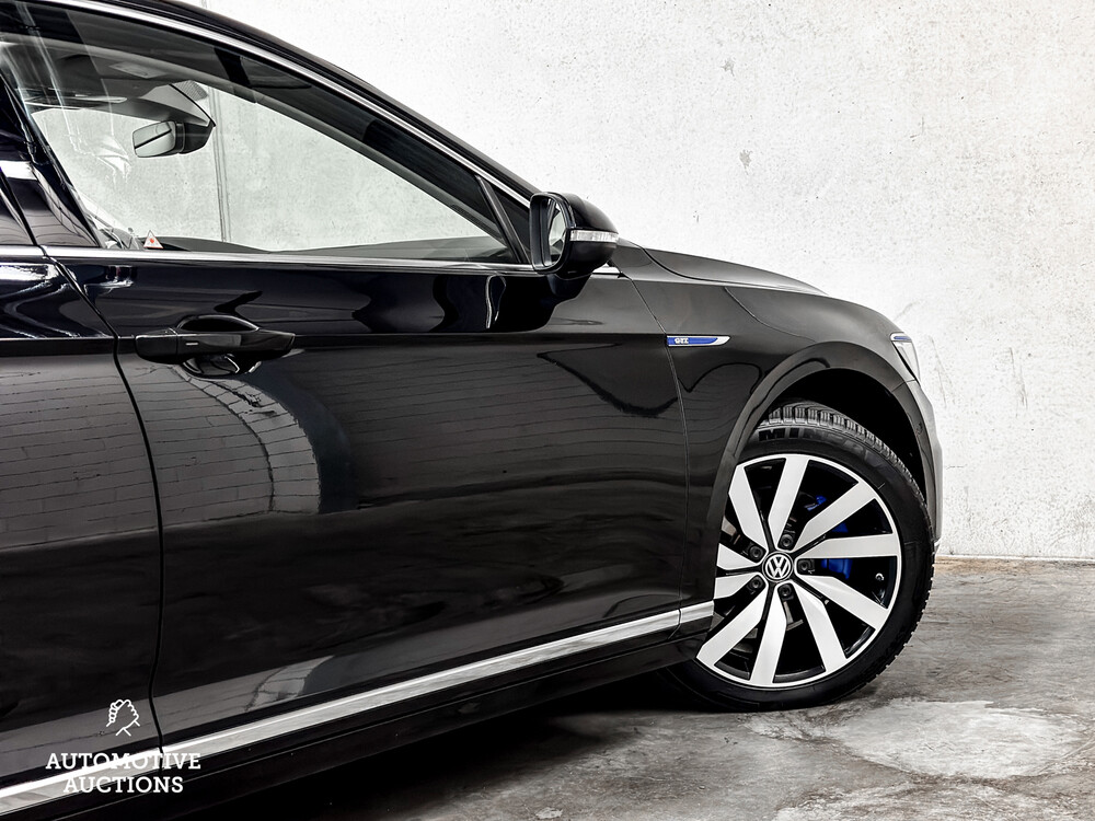 Volkswagen Passat Variant GTE 1.4 TSI Highline 218hp 2016, XG-966-V