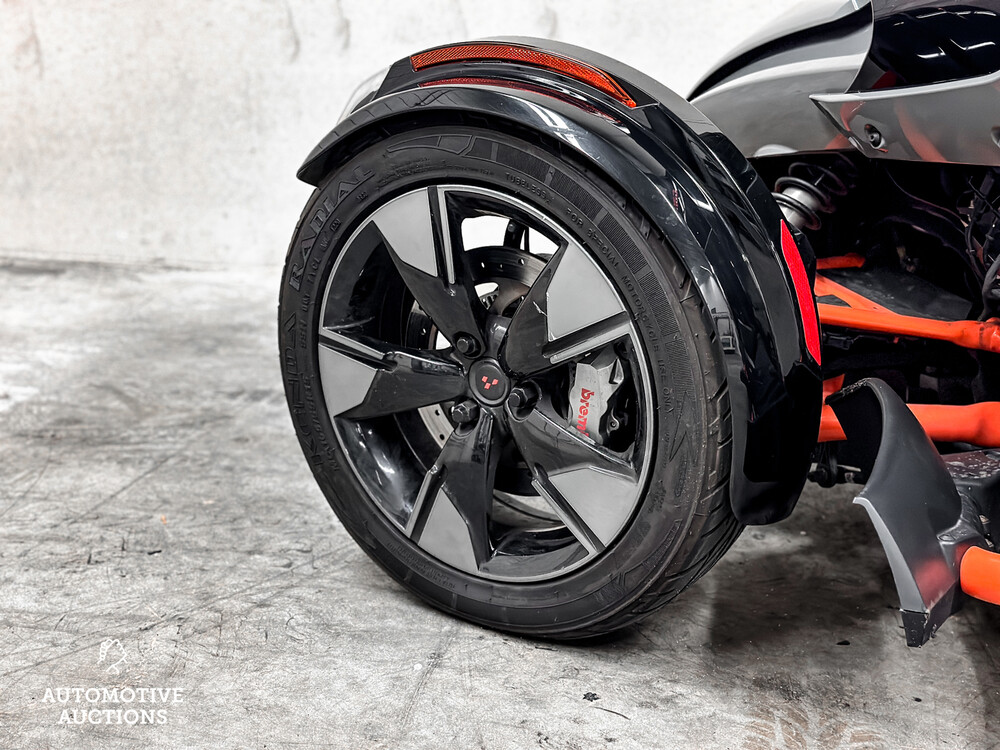 Can Am Spyder F3-S SM6 113hp Can-Am 2022 NEW-MODEL, R-163-XS