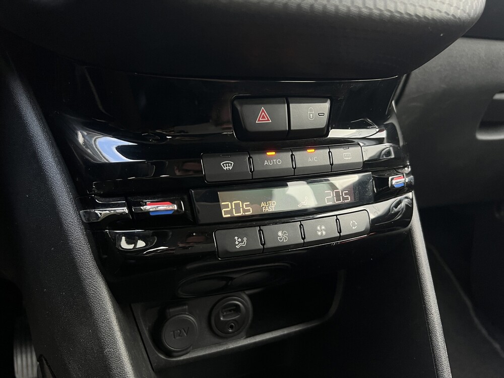 Peugeot 2008 GT-line 1.2 PureTech 131PS 2016, X-887-HF