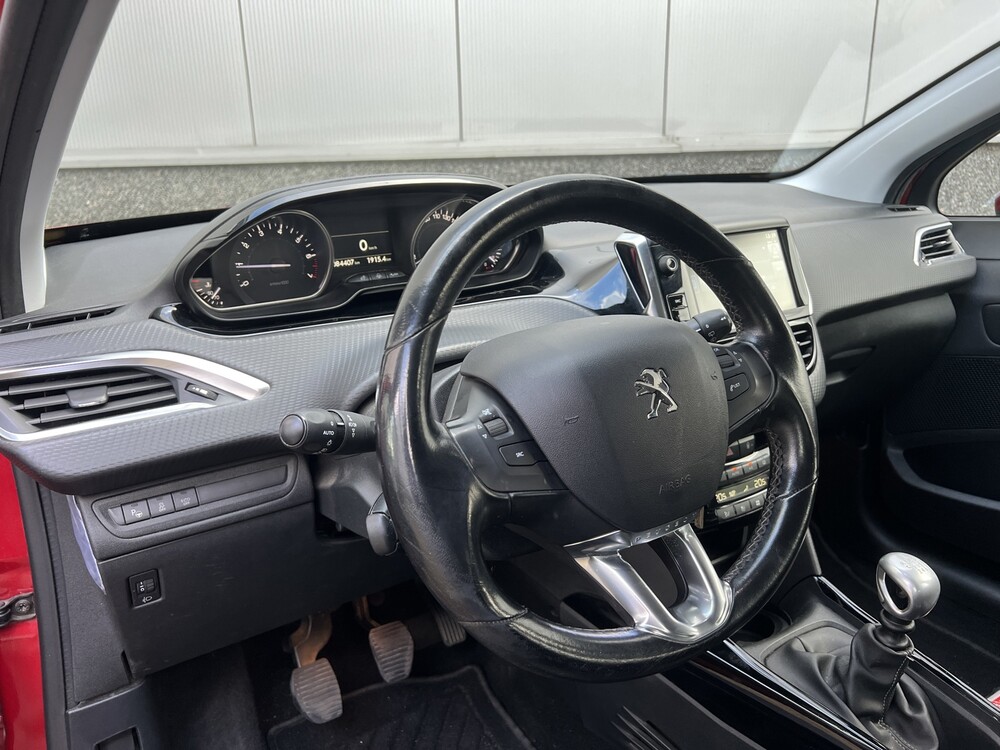 Peugeot 2008 GT-line 1.2 PureTech 131PS 2016, X-887-HF