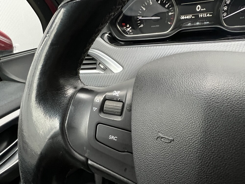 Peugeot 2008 GT-line 1.2 PureTech 131PS 2016, X-887-HF