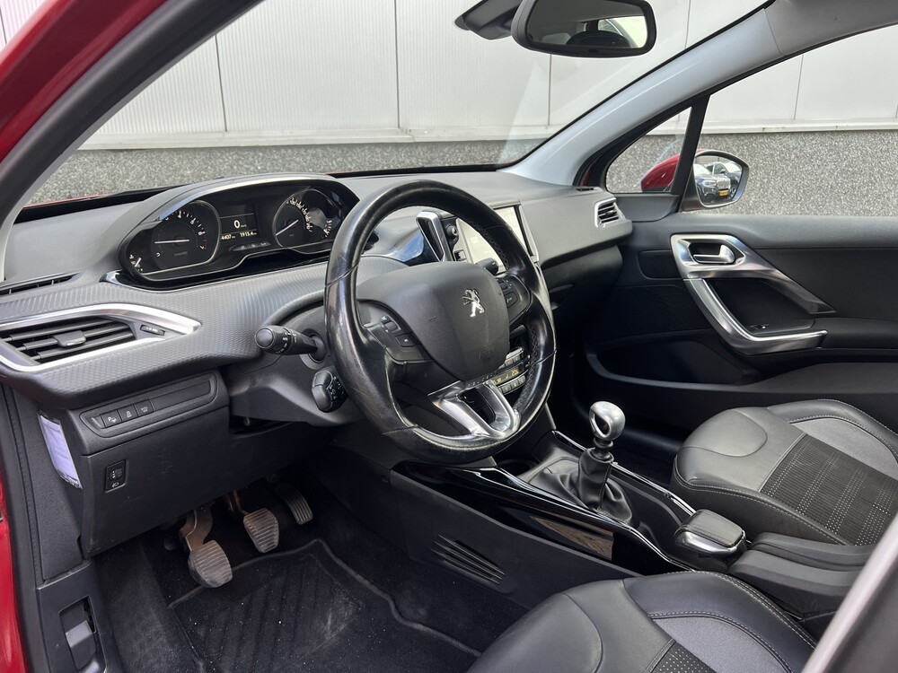 Peugeot 2008 GT-line 1.2 PureTech 131PS 2016, X-887-HF