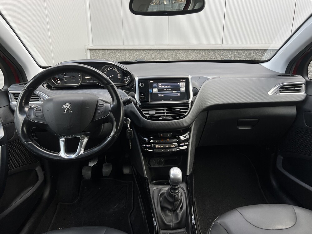 Peugeot 2008 GT-line 1.2 PureTech 131PS 2016, X-887-HF