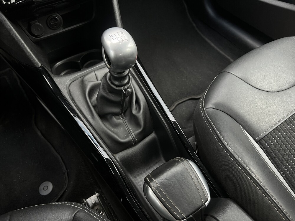 Peugeot 2008 GT-line 1.2 PureTech 131PS 2016, X-887-HF