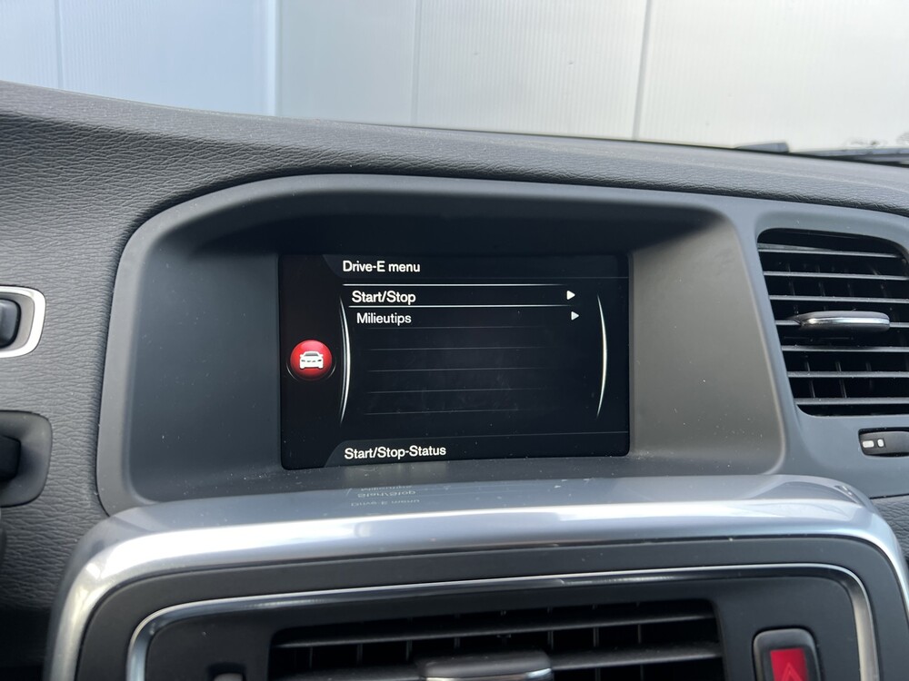 Volvo V60 2.0 D3 136hp 2015, ZN-778-S