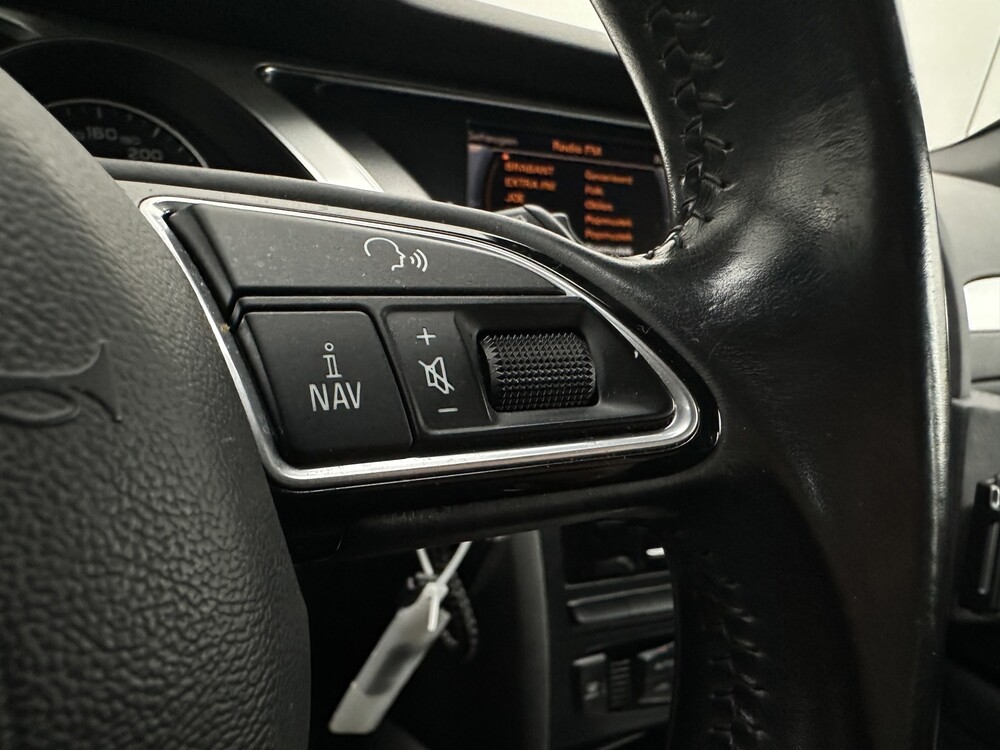 Audi A4 Avant 2.0 TDI Ultra Advance 136PS 2015 -orig. NL-, HL-711-X