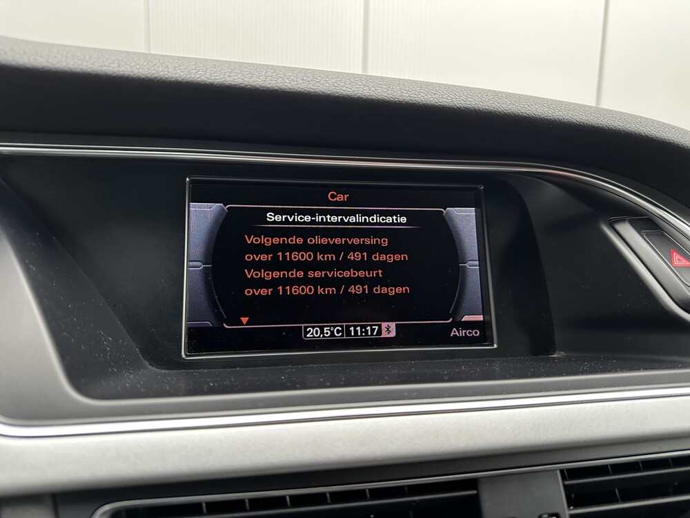 Audi A4 Avant 2.0 TDI Ultra Advance 136PS 2015 -orig. NL-, HL-711-X