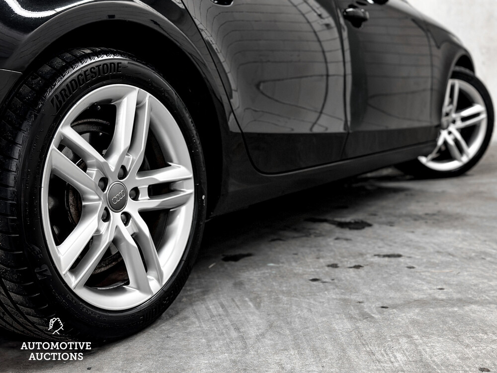 Audi A4 Avant 2.0 TDI Ultra Advance 136PS 2015 -orig. NL-, HL-711-X