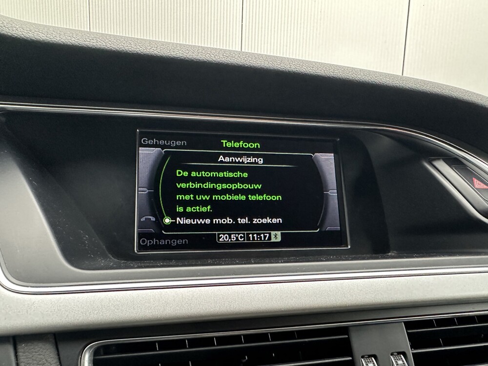 Audi A4 Avant 2.0 TDI Ultra Advance 136PS 2015 -orig. NL-, HL-711-X