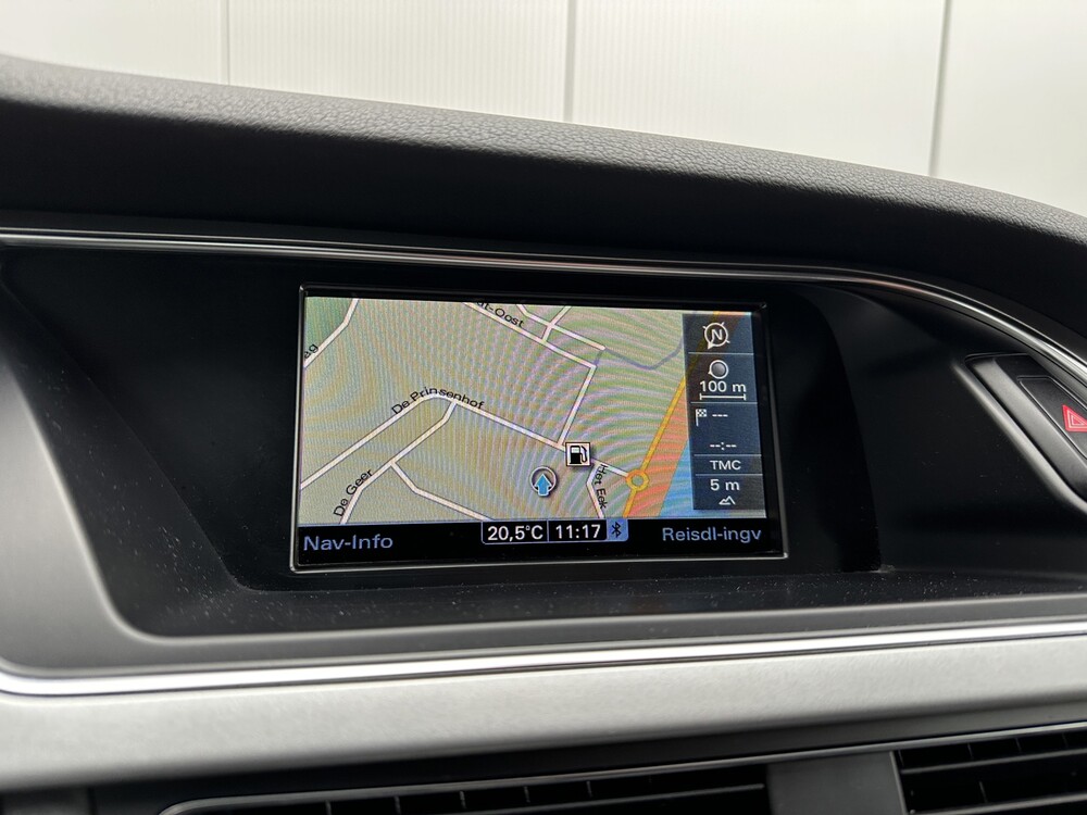 Audi A4 Avant 2.0 TDI Ultra Advance 136PS 2015 -orig. NL-, HL-711-X