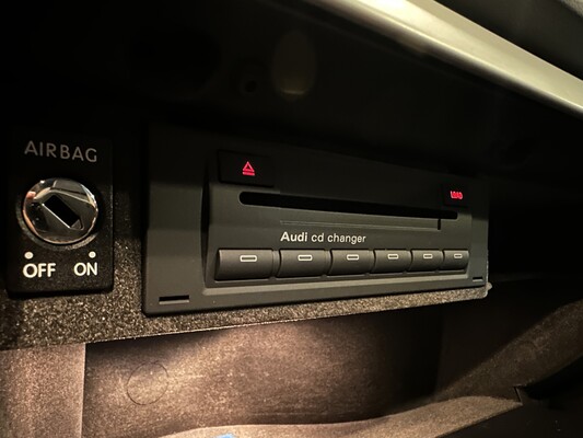Audi S4 4.2 V8 Quattro Pro Line B7 344PS 2005 -Orig. NL-, 60-RZ-JH -YOUNGTIMER-