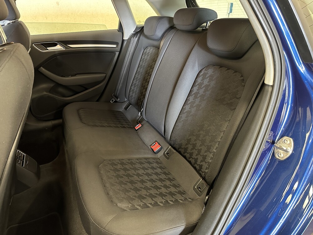 Audi A3 Sportback 1.6 TDI ultra Edition 110PS 2013 -Orig. DE-, 1-SRG-01