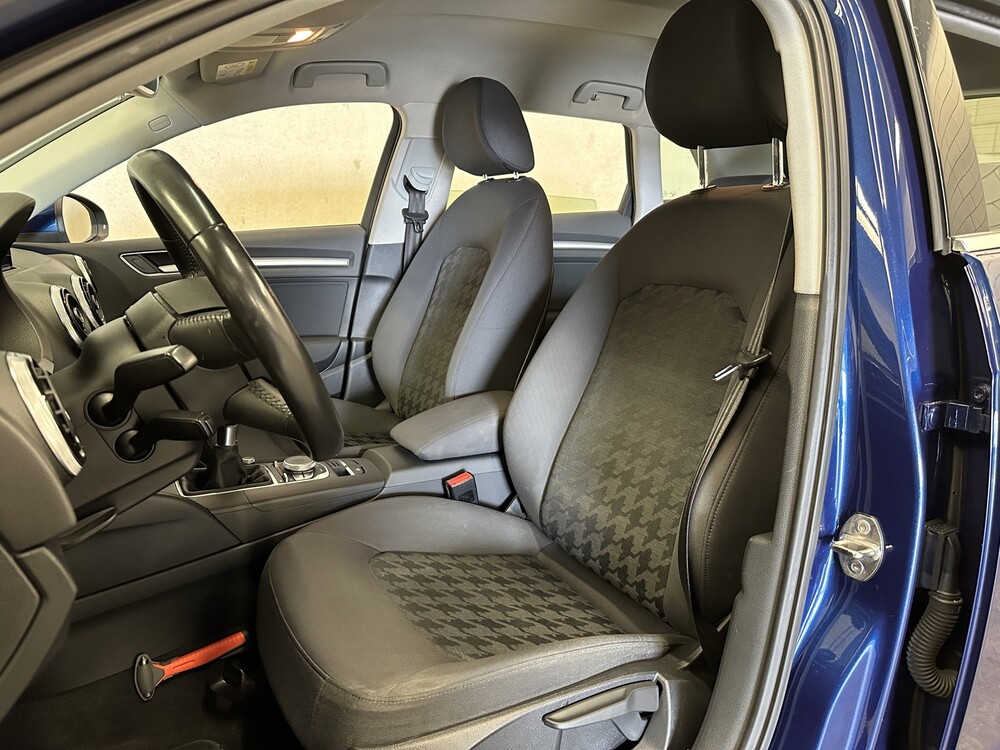 Audi A3 Sportback 1.6 TDI ultra Edition 110PS 2013 -Orig. DE-, 1-SRG-01