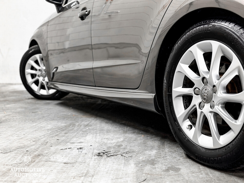 Audi A3 Sportback 1.6 TDI Ultra Edition 110hp 2013 -Orig. GB-, 9-TBL-15