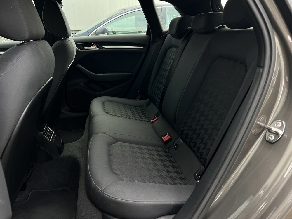 Audi A3 Sportback 1.6 TDI Ultra Edition 110hp 2013 -Orig. GB-, 9-TBL-15