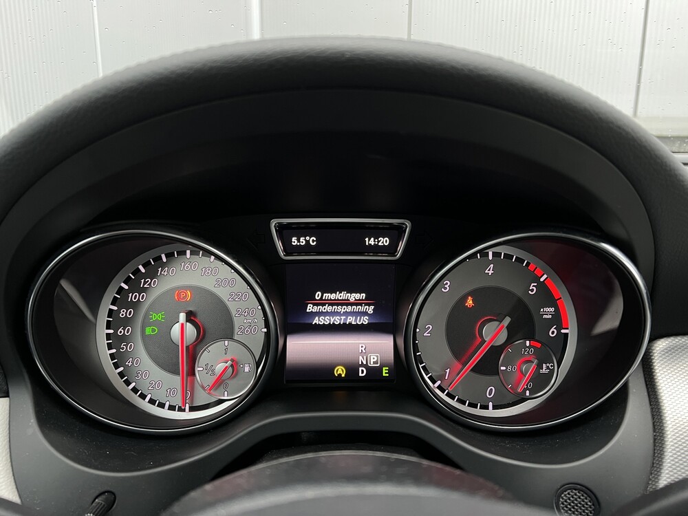 Mercedes-Benz CLA180 AMG CDI Prestige 109PS 2015 CLA Klasse -Orig. NL-, GJ-841-V