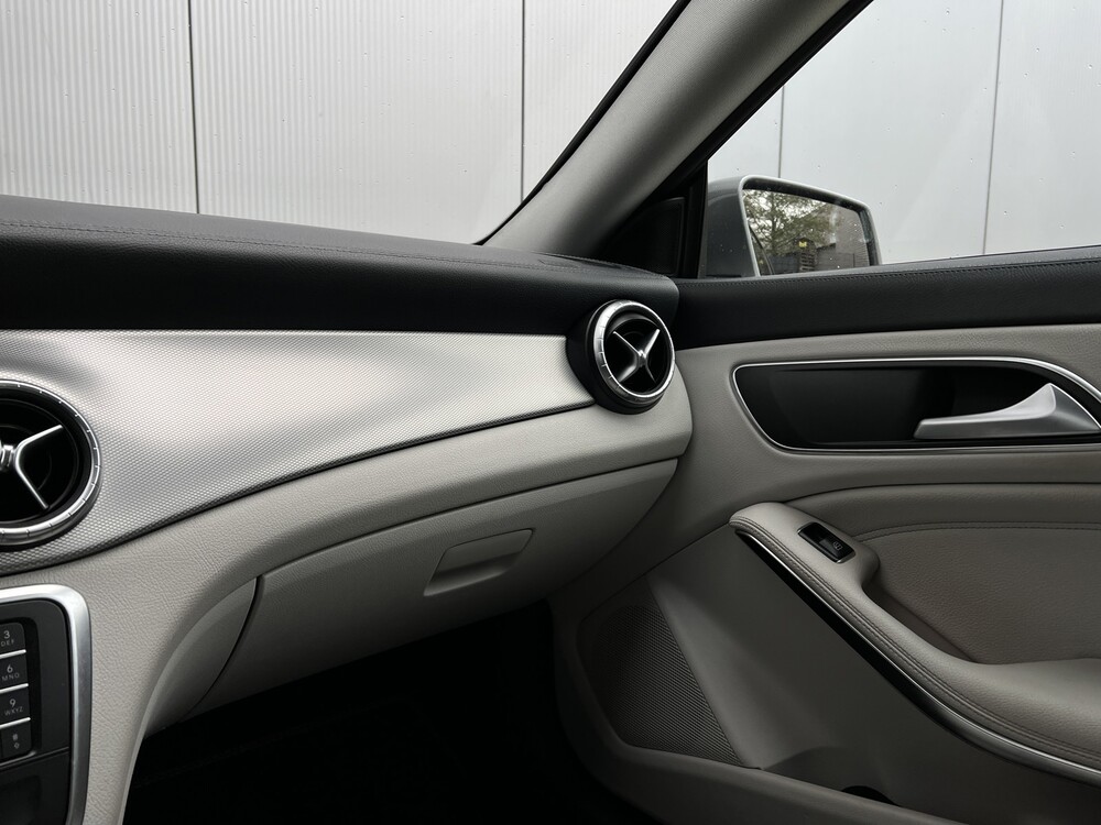 Mercedes-Benz CLA180 AMG CDI Prestige 109PS 2015 CLA Klasse -Orig. NL-, GJ-841-V