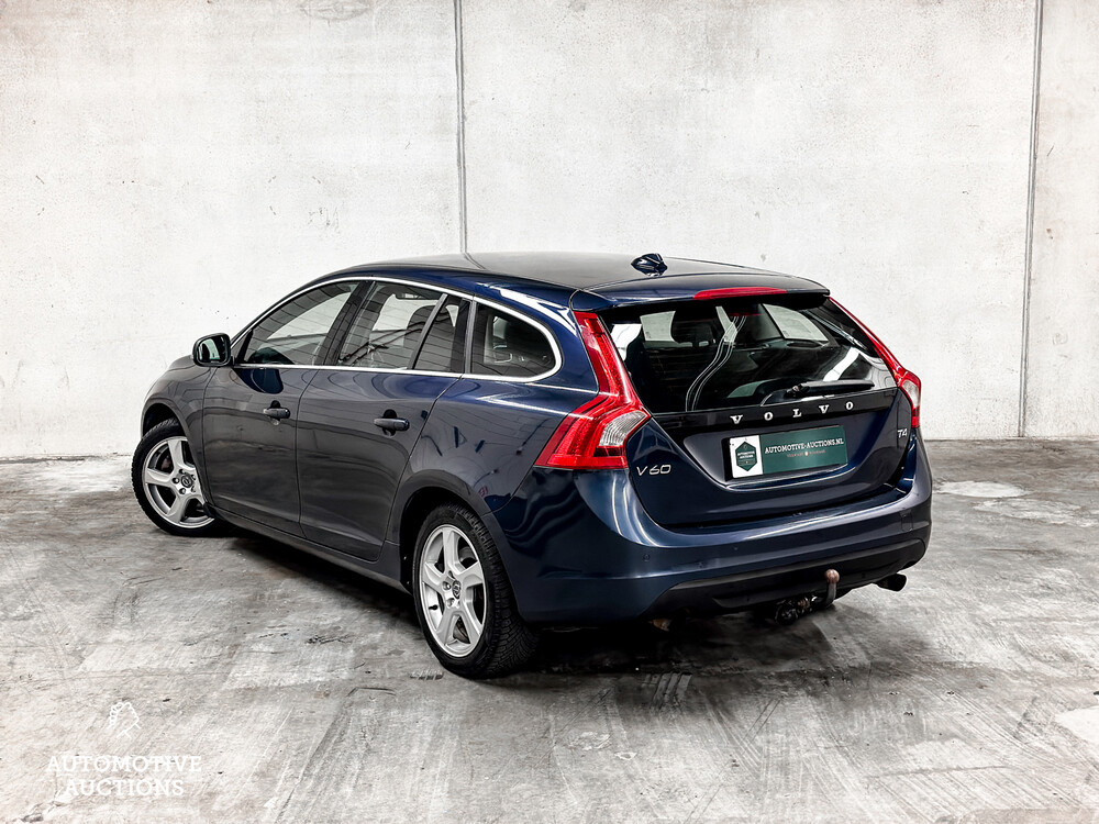 Volvo V60 1.6 T4 Momentum 179hp 2013, 06-ZRV-7